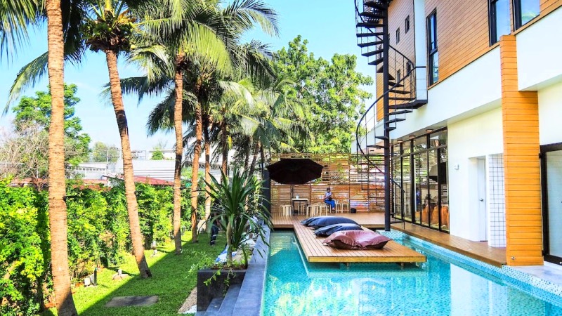 Test and Go hotels in Phuket Poshtel