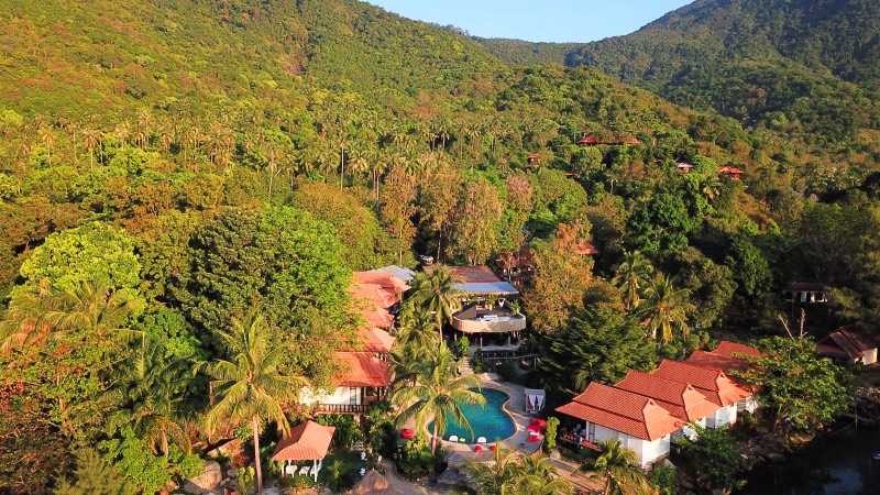 the best resort in Koh Phangan for families