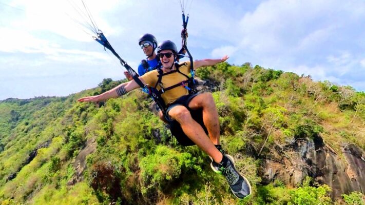 paragliding in Phuket