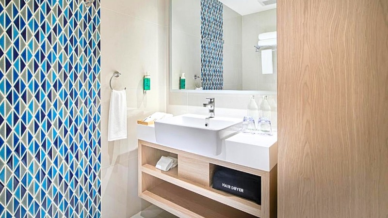 hotels in Phuket for a toddler OZO bathroom