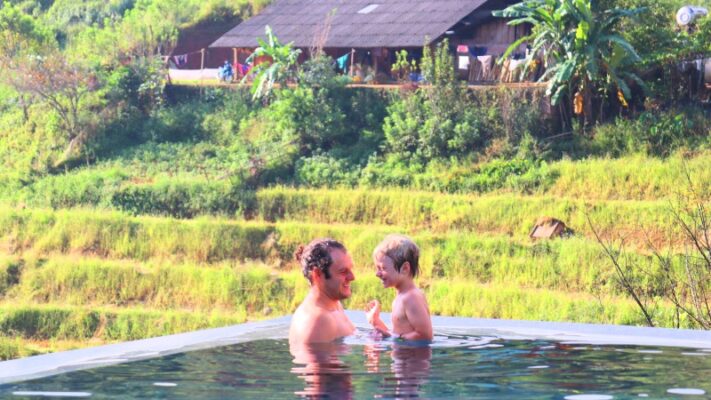 Backpacking family Homestay sapa pool