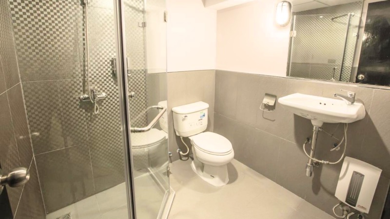 Sukhumvit budget hotel the blocks