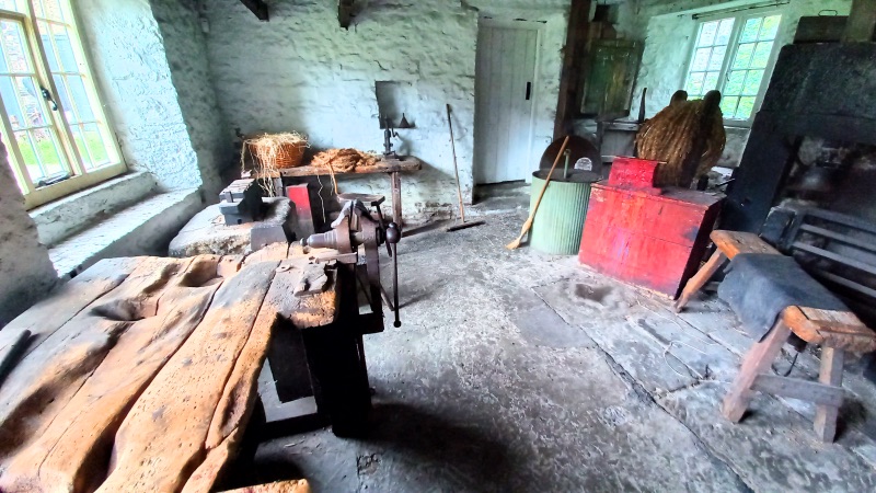 Blacking room hamlet