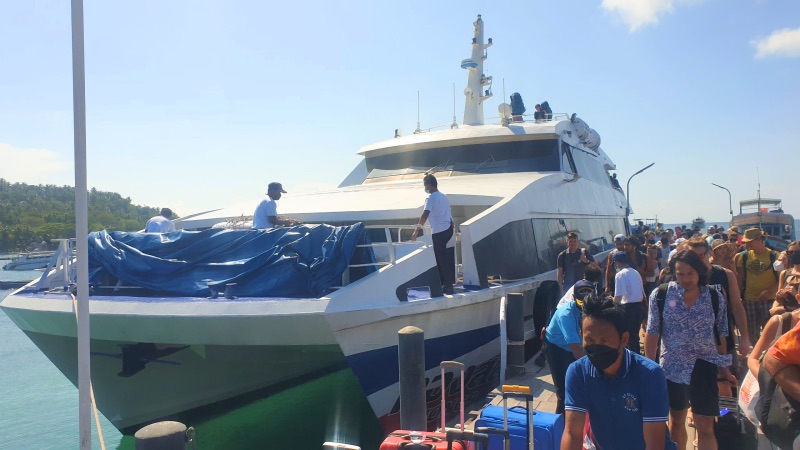 Lomprayah ferry Kog Tao port