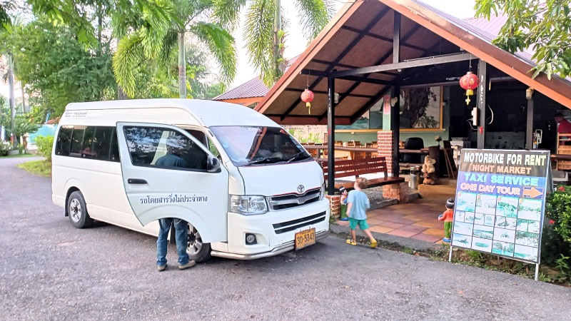 Minibus pick up Krabi