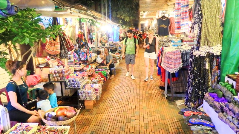 Siem Reap night market