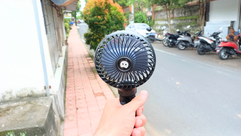 Small portable fan baby