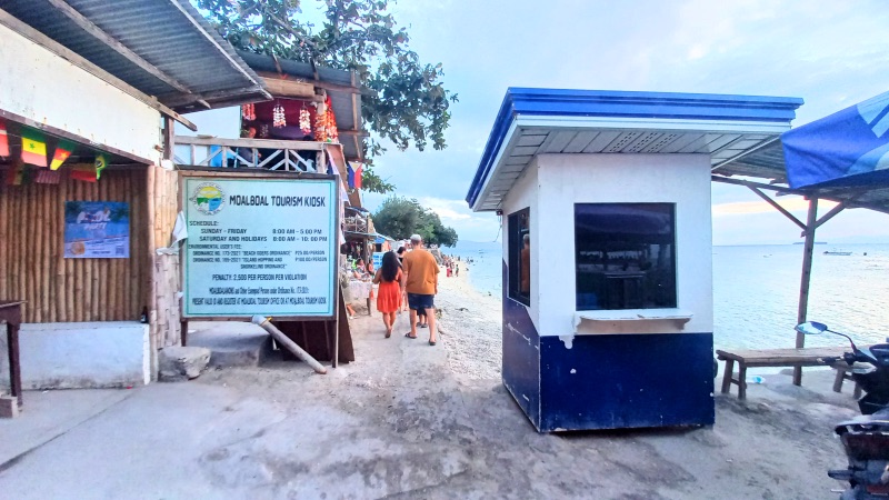 Environmental fees kiosk Moalboal