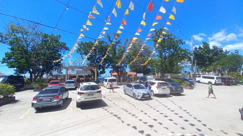 Kawasan falls public car park