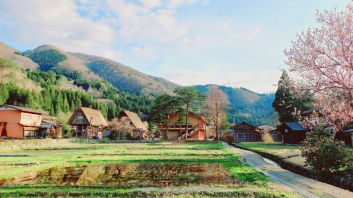 Quiet late afternoon Shirakawago