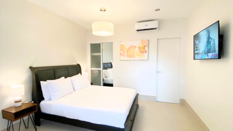 HARMAN SUITES